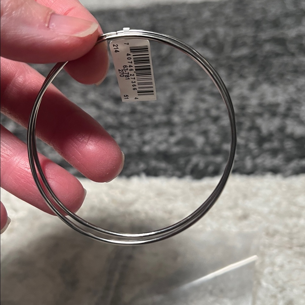 Bloomingdale’s Fine Jewelry sterling silver endless hoop earrings, NWT! - Picture 2 of 4